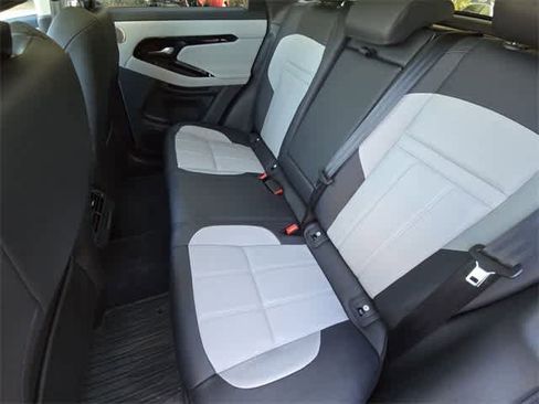 Used 2025 Land Rover Range Rover Evoque Dynamic SE image 19