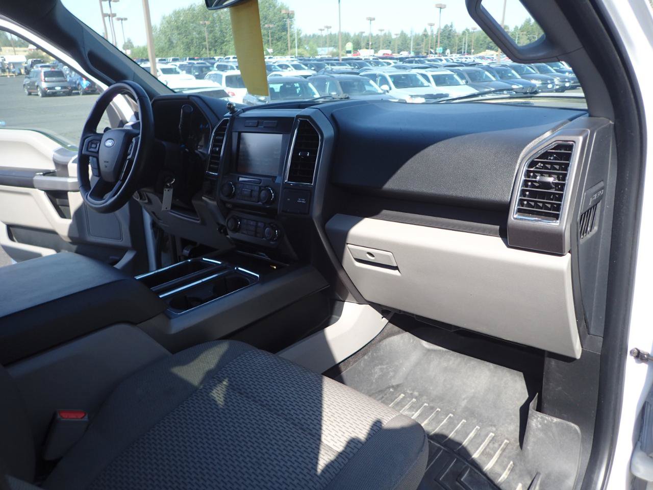 Used 2015 Ford F150 XLT w/ Equipment Group 302A Luxury AWD/4WD image 14