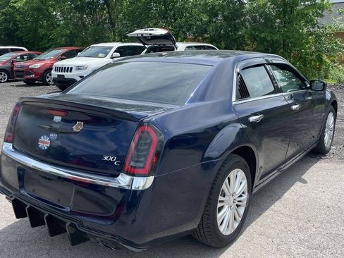 Used 2014 Chrysler 300 C AWD/4WD image 3