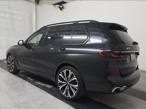 Used 2024 BMW X7 xDrive40i w/ M Sport Package AWD/4WD image 6