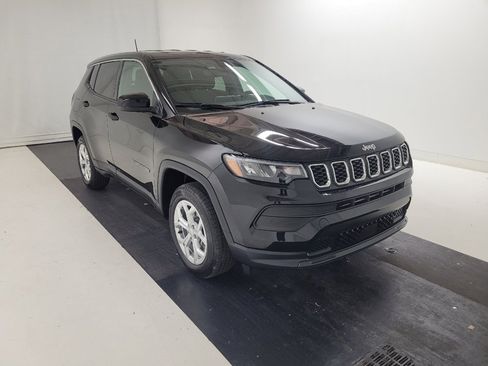 Used 2024 Jeep Compass Sport AWD/4WD image 13