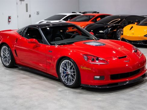 Used 2010 Chevrolet Corvette ZR1 w/ Preferred Equipment Group RWD image 8