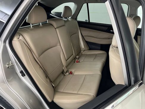 Used 2018 Subaru Outback 2.5i Limited AWD/4WD image 20