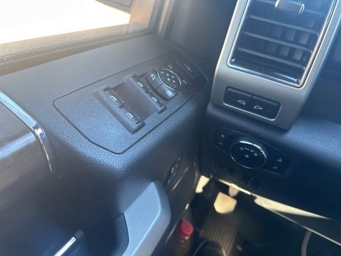 Used 2022 Ford F350 Lariat w/ Lariat Ultimate Package image 18