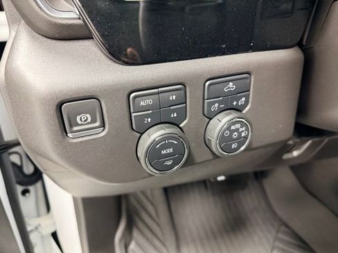 Certified 2024 Chevrolet Silverado 1500 LT Trail Boss w/ Convenience Package II image 20