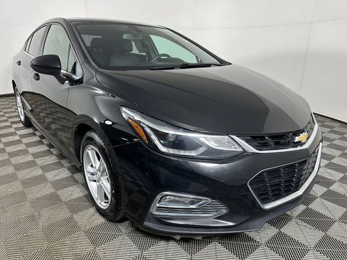 Used 2016 Chevrolet Cruze LT FWD image 7
