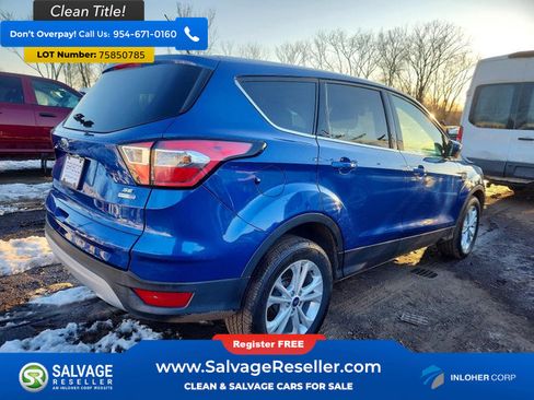 Used 2017 Ford Escape SE w/ SE Cold Weather Package image 4