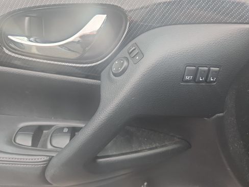 Used 2020 Nissan Rogue SL w/ Premium Package AWD/4WD image 15