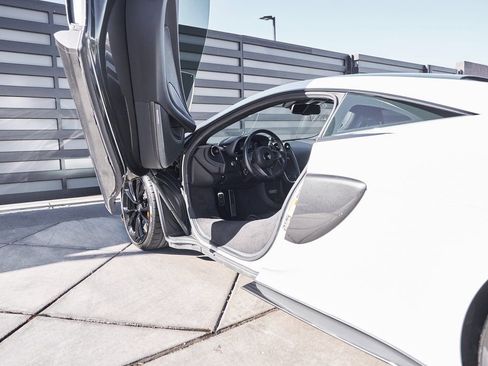 Used 2020 McLaren 570S Coupe image 67