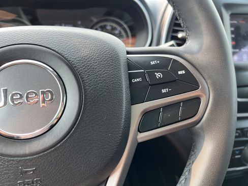 Used 2021 Jeep Cherokee Latitude Lux AWD/4WD image 19