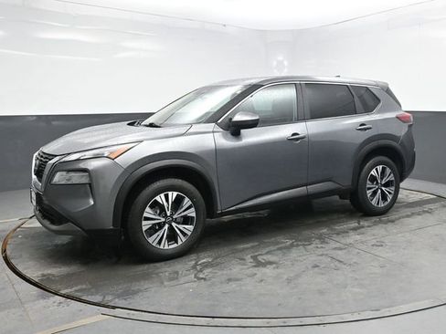 Used 2023 Nissan Rogue SV AWD/4WD image 3