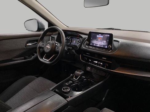 Certified 2023 Nissan Rogue SV image 18