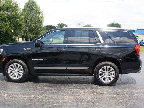 Used 2023 GMC Yukon Denali AWD/4WD image 14