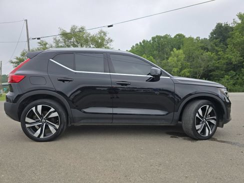 Used 2023 Volvo XC40 B5 Plus w/ Driver Assist Package AWD/4WD image 22