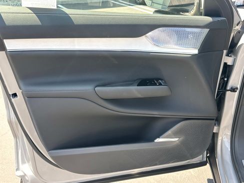 New 2025 Volvo EX90 Ultra image 11