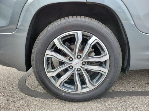 Used 2018 GMC Terrain Denali w/ Advanced Safety Package AWD/4WD image 6