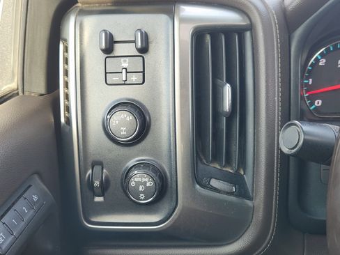 Used 2018 Chevrolet Silverado 1500 LTZ w/ Texas Edition AWD/4WD image 22