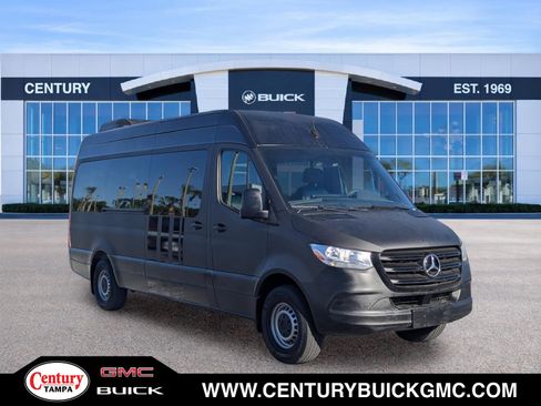 Used 2019 Mercedes-Benz Sprinter 2500 image 1