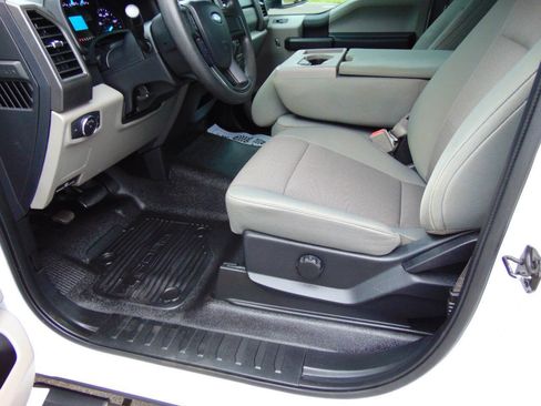 Used 2018 Ford F350 XL w/ Power Equipment Group RWD image 5
