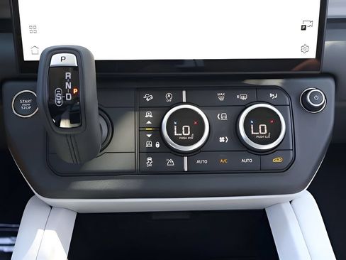 Used 2026 Land Rover Defender 110 S AWD/4WD image 25