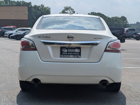 Used 2015 Nissan Altima 3.5 SL FWD image 8