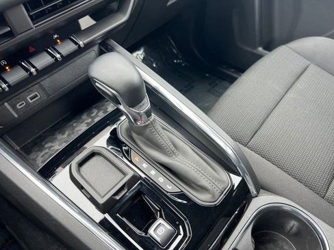 Certified 2024 GMC Canyon Elevation image 18