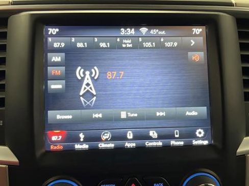 Used 2019 RAM 1500 Big Horn AWD/4WD image 14