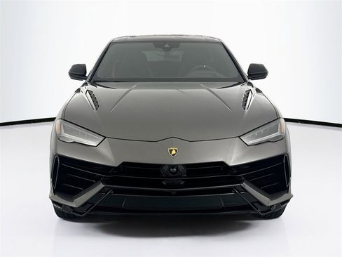 Used 2024 Lamborghini Urus S image 2