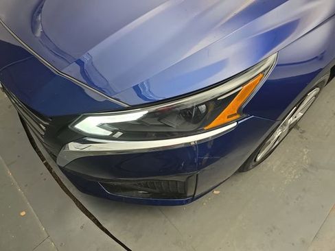 Used 2024 Nissan Altima 2.5 S FWD image 15