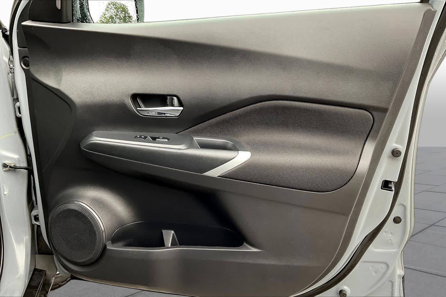Used 2024 Nissan Kicks SV FWD image 22