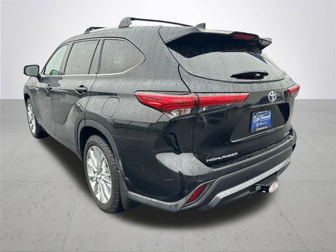 Used 2020 Toyota Highlander Limited image 9