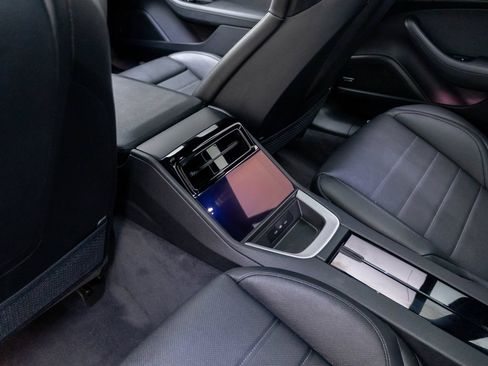 Certified 2025 Porsche Panamera 4 AWD/4WD image 19