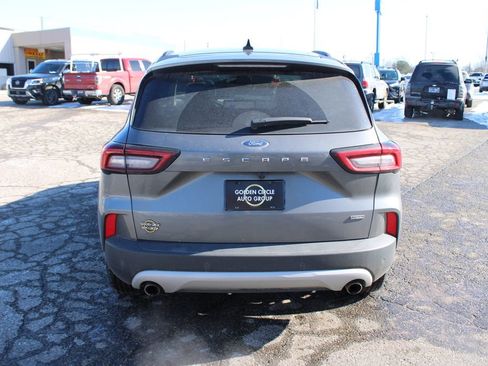 Used 2023 Ford Escape SE w/ PHEV Premium Package image 8