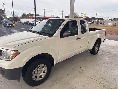 Used 2019 Nissan Frontier S image 8