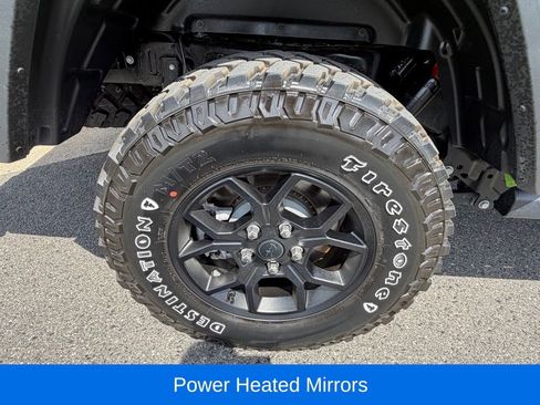 Used 2025 Jeep Gladiator Sport AWD/4WD image 16