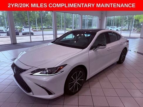Certified 2024 Lexus ES 350 w/ Premium Package FWD image 3