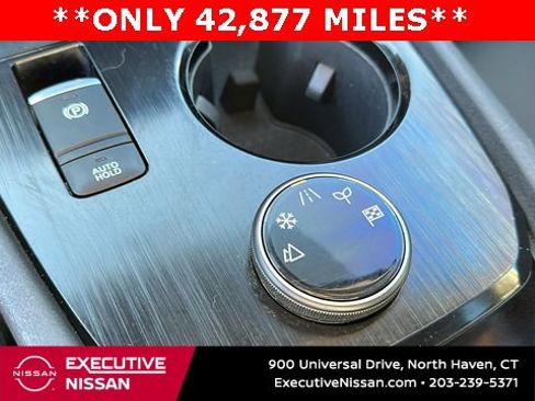 Certified 2022 Nissan Rogue SV w/ SV Premium Package image 19