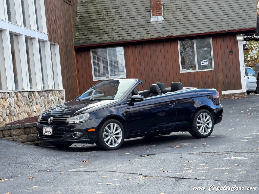 Used 2015 Volkswagen Eos Komfort FWD image 2
