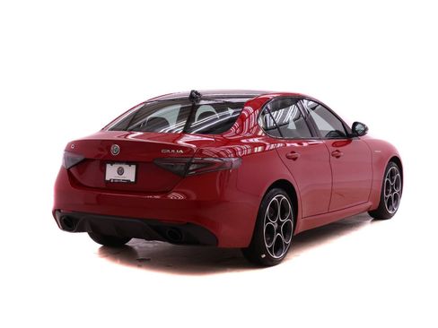 New 2026 Alfa Romeo Giulia AWD image 4