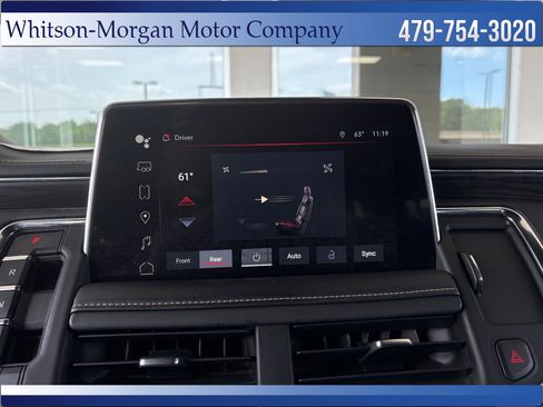 Used 2023 GMC Yukon XL SLT AWD/4WD image 31