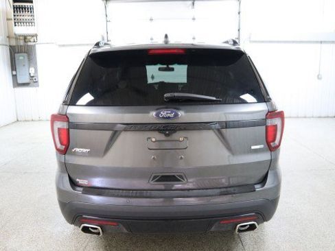 Used 2017 Ford Explorer Sport image 8