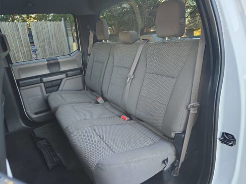 Used 2019 Ford F150 XLT image 14