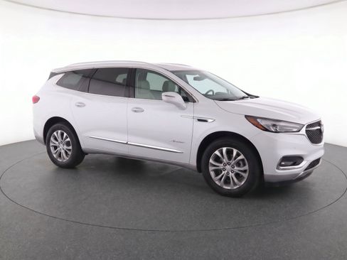 Used 2018 Buick Enclave Avenir w/ Avenir Technology Package FWD image 1
