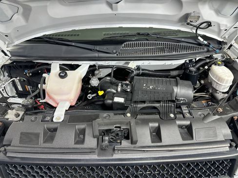 Used 2018 Chevrolet Express 3500 LT w/ LT Preferred Equipment Group RWD image 12