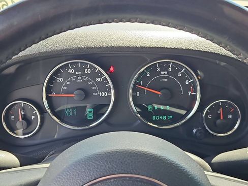 Used 2018 Jeep Wrangler Unlimited Rubicon w/ Dual Top Group AWD/4WD image 15