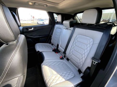 Used 2023 Ford Escape Platinum w/ Premium Technology Package image 32