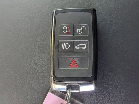 Used 2023 Land Rover Range Rover Sport SE image 38