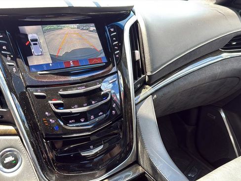 Used 2019 Cadillac Escalade ESV Platinum w/ Escalade Sport Edition AWD/4WD image 48