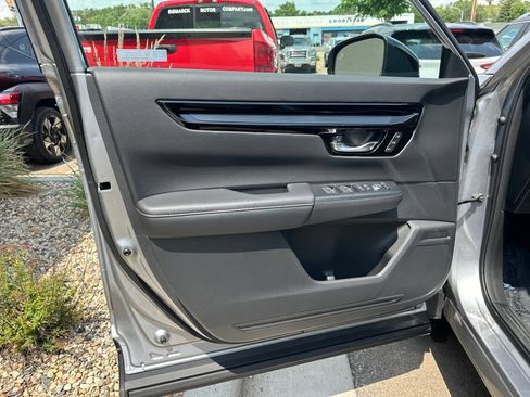Used 2023 Honda CR-V Sport Touring image 18