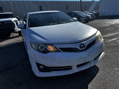Used 2013 Toyota Camry SE image 7